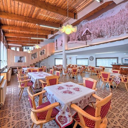 Hotel Kapriol Фольгарида Екстер'єр фото